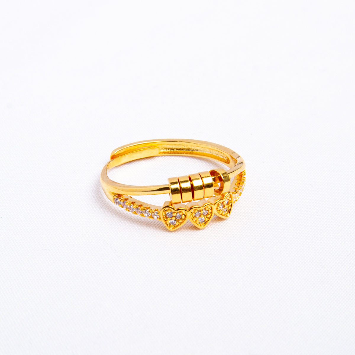 Anillo Antiestrés Tres Corazones Bañado en Oro de 18k