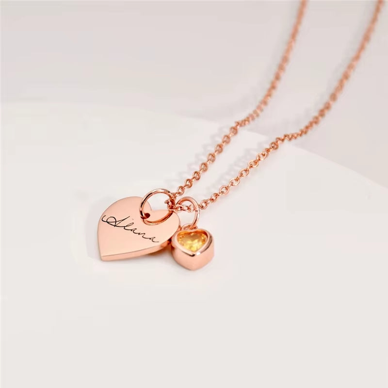 Collar Personalizado Corazón de Cumpleaños Bañado en Oro 18k